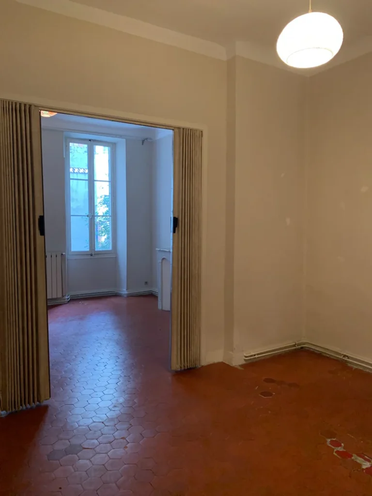 old-le-majestueux-04