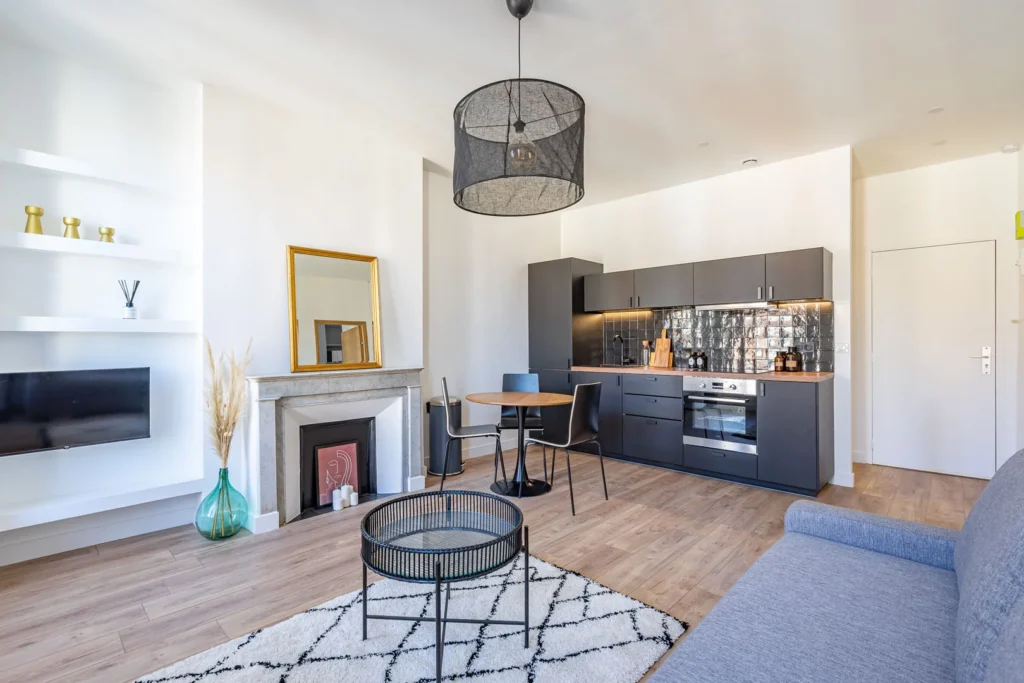 real-le-twin-republique-04