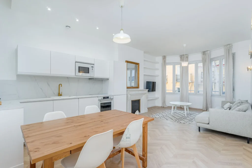 real-les-twins-art-deco-02