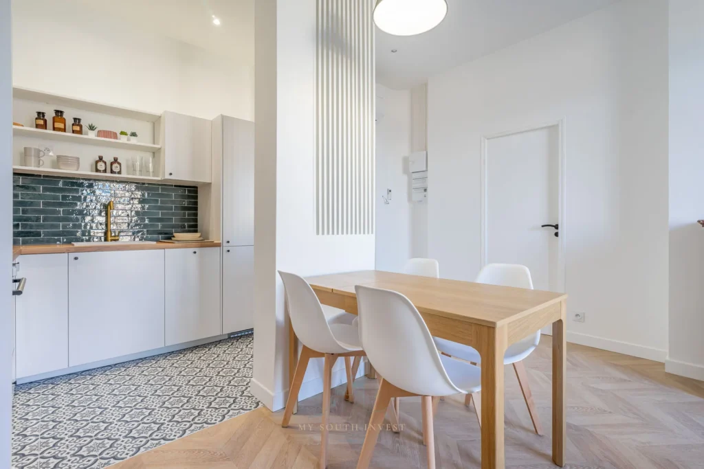 real-les-twins-art-deco-04